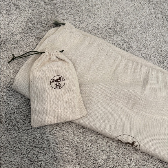 INSPIRED B BAG SIZE 40 in GOLD with palladium hardware - Picture 12 of 16